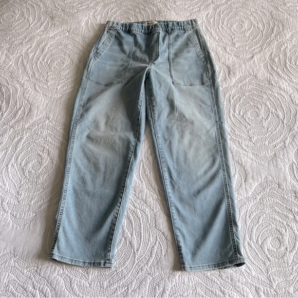 Madewell - Pull-On Relaxed Jeans - Bellview Wash - Picture 6 of 15